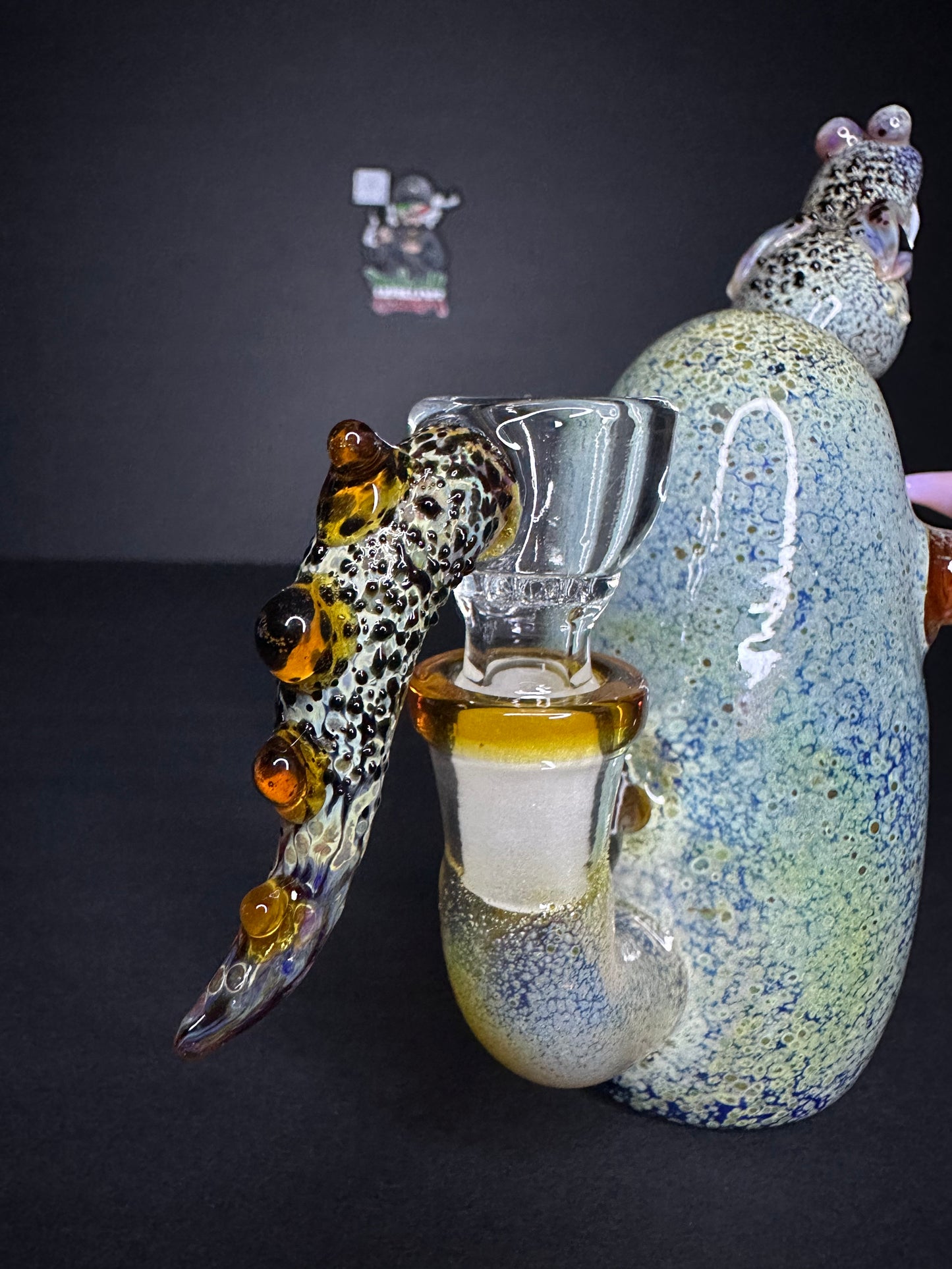Dino Guardian Glass Bong