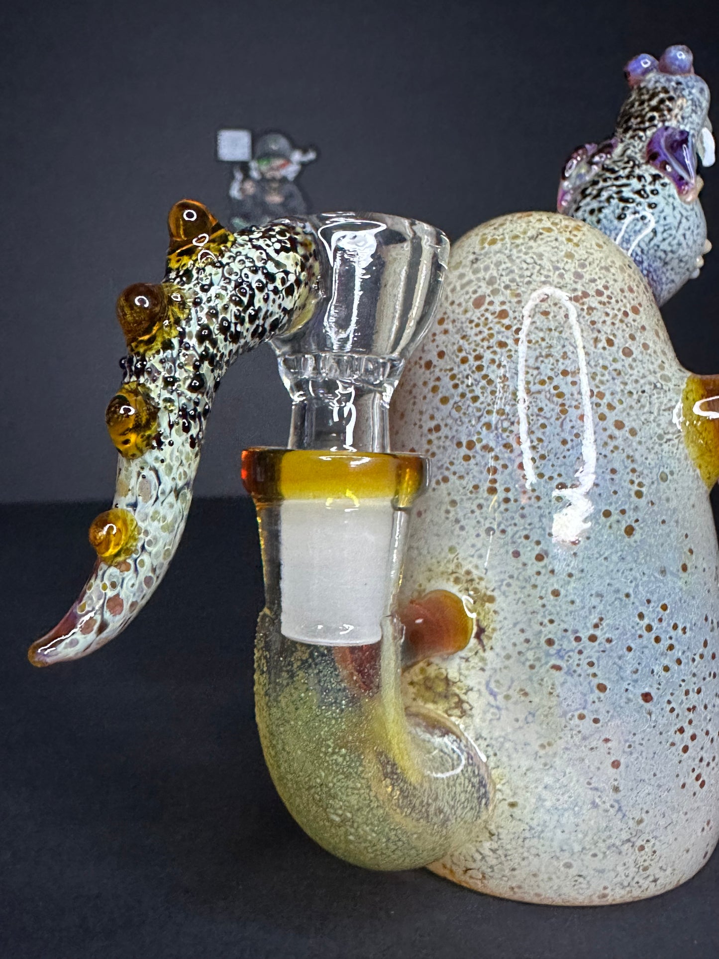 Dino Guardian Glass Bong