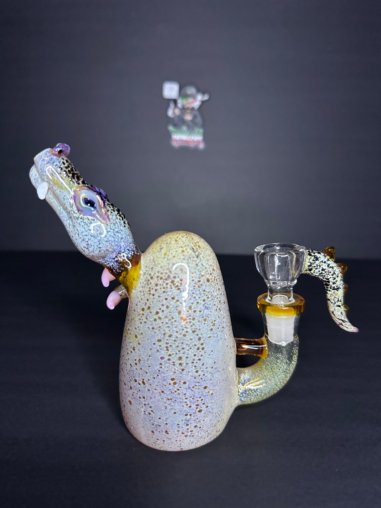 Dino Guardian Glass Bong